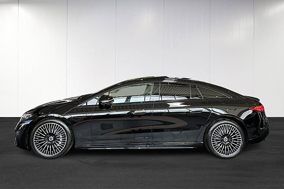 Mercedes-Benz EQS500 21 of 24