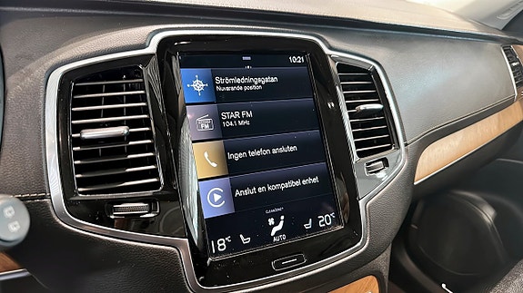 Volvo XC90 11 of 20