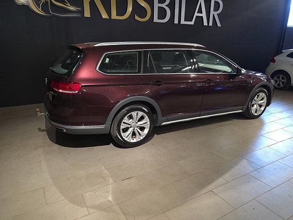 Volkswagen Passat Alltrack 5 of 5