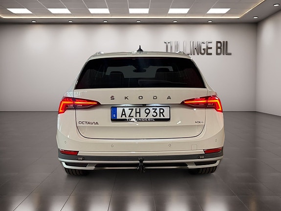 Skoda Octavia Scout 4 of 30