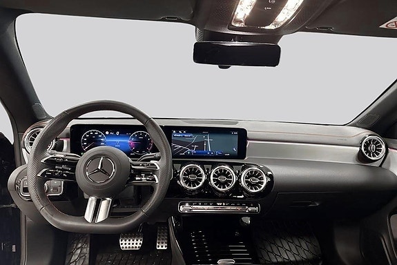 Mercedes-Benz CLA200 7 of 20