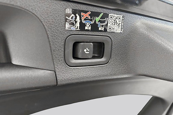 Mercedes-Benz CLA200 17 of 20