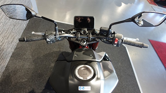Honda Hornet 750 *3,45% upp till 250 000:-!* 5 of 5