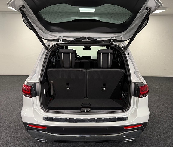 Mercedes-Benz GLB200 d 12 of 19