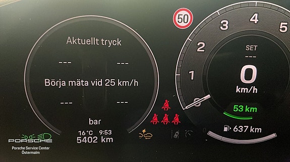Porsche Panamera 4 13 of 18