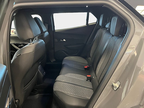 Peugeot 2008 13 of 15