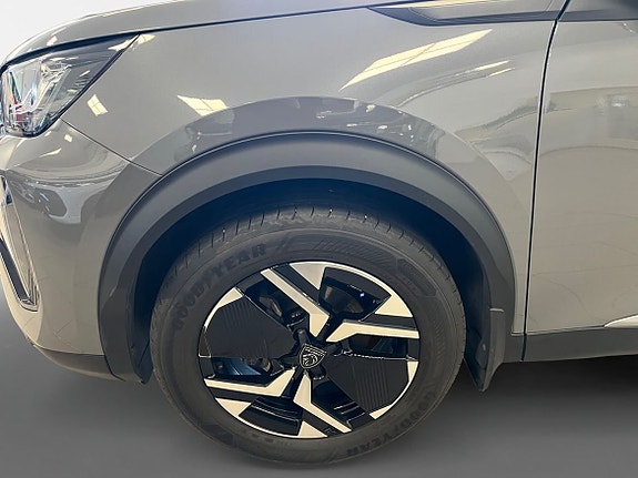 Peugeot 2008 14 of 15