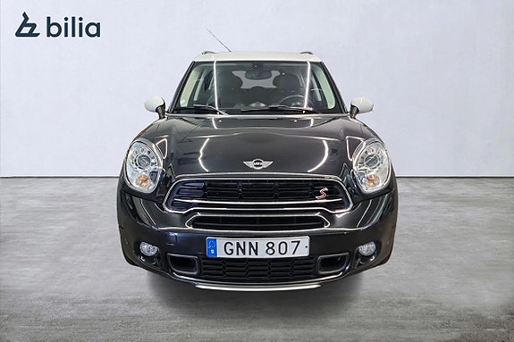 MINI Countryman C 2 of 5