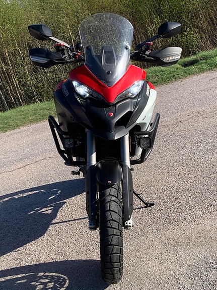 Ducati Multistrada 1200 Enduro 6 of 8