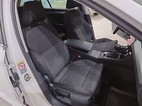 Skoda Superb 11 of 18
