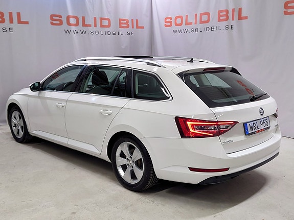 Skoda Superb 4 of 5