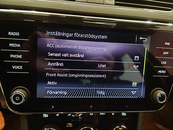Skoda Superb 18 of 18