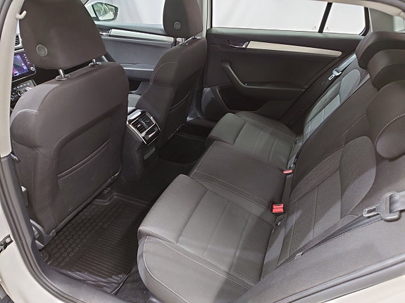 Skoda Superb 12 of 18