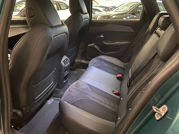 Peugeot 308 SW 9 of 20