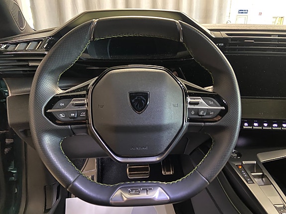 Peugeot 308 SW 15 of 20