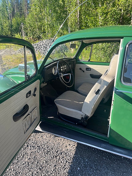 Volkswagen 1500 1970 photo 2