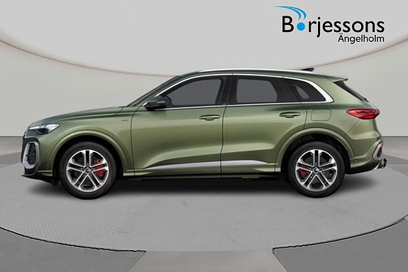 Audi Q5 2 of 5