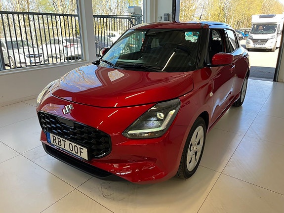 Suzuki Swift 2 of 5