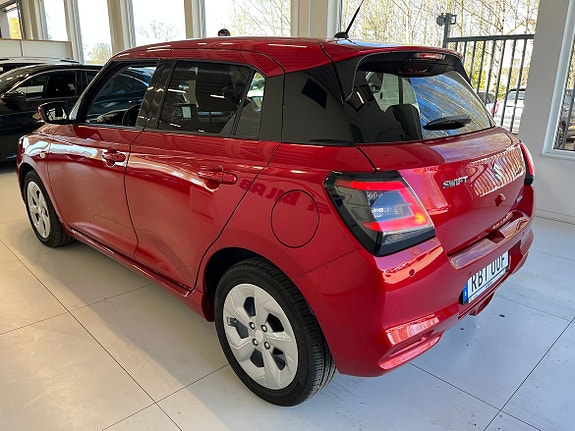 Suzuki Swift 4 of 5