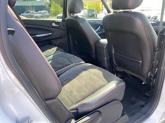 Ford S-MAX 6 of 7