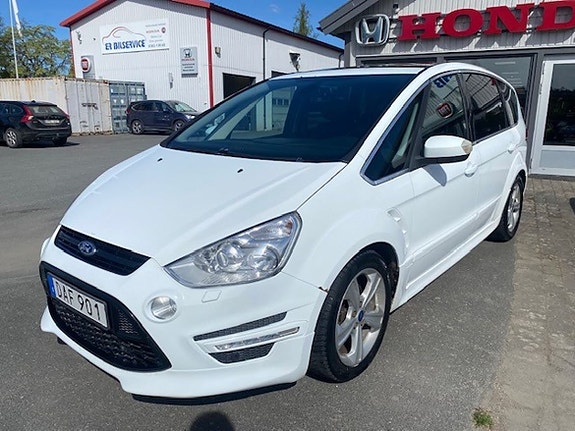 Ford S-MAX 4 of 5