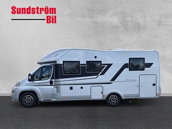 Adria Matrix Supreme 670 SC Queenbed + Taksäng 3 of 5
