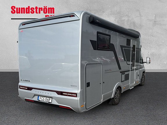 Adria Matrix Supreme 670 SC Queenbed + Taksäng 5 of 5
