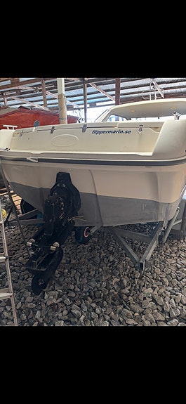 Flipper 666 årsmodell 2002 MerCruiser EFI 4,3 220 hk 5 of 10
