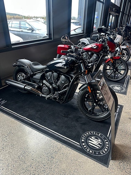 Indian Scout Sixty Bobber 2 of 2