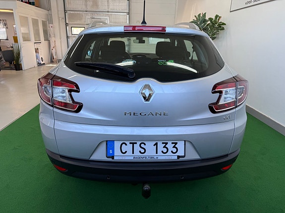 Renault Megane III 4 of 5