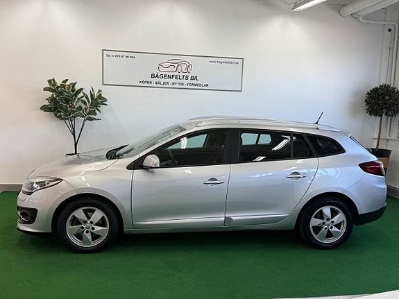 Renault Megane III 2 of 5