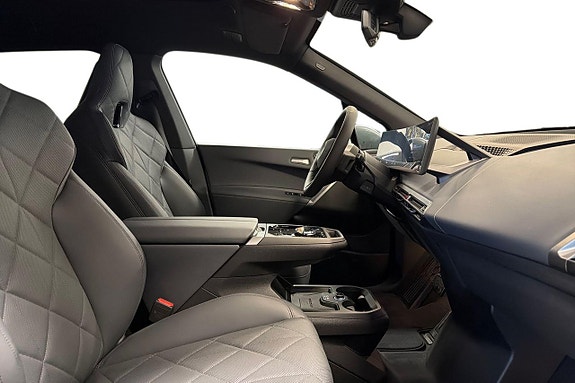 BMW iX 6 of 18