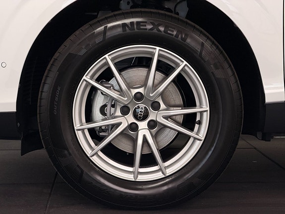Audi Q3 14 of 16