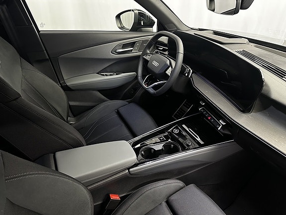 Audi Q3 10 of 15