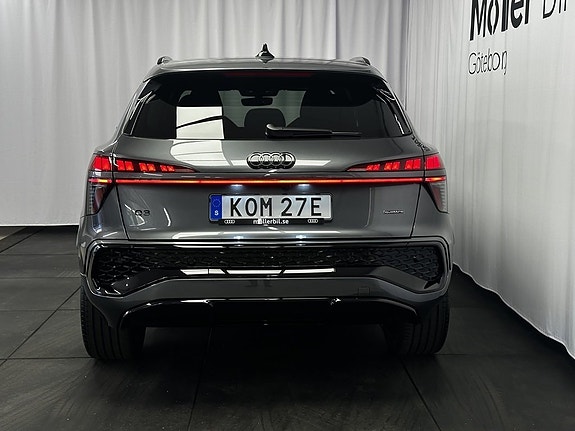 Audi Q3 6 of 15