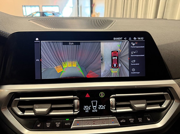 BMW M440i 17 of 24