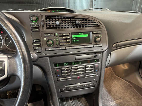 Saab 9-3 13 of 24