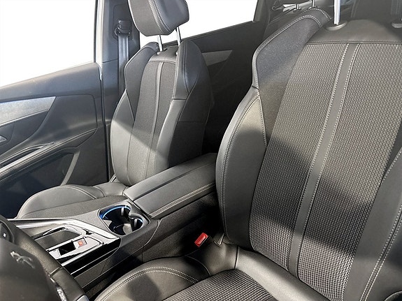 Peugeot 5008 6 of 16