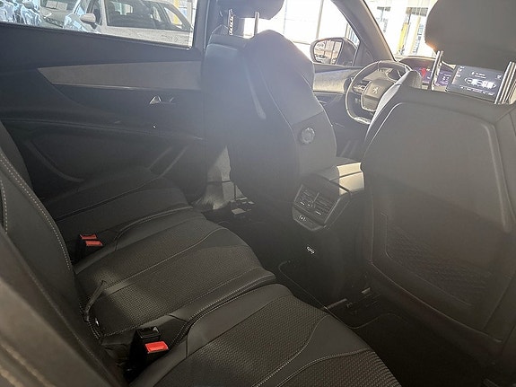 Peugeot 5008 13 of 16