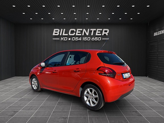 Peugeot 208 6 of 19