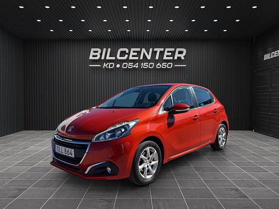 Peugeot 208 3 of 5