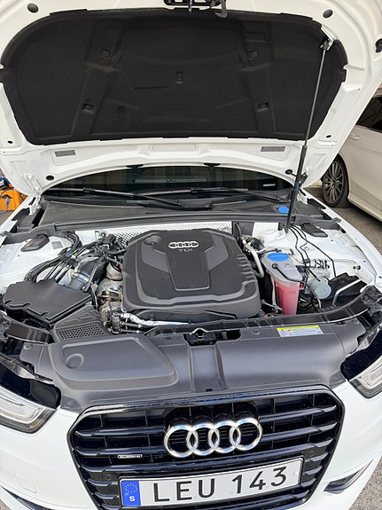 Audi A5 4 of 5
