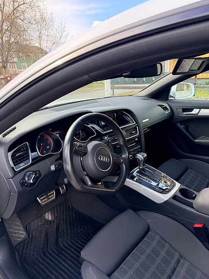 Audi A5 3 of 5