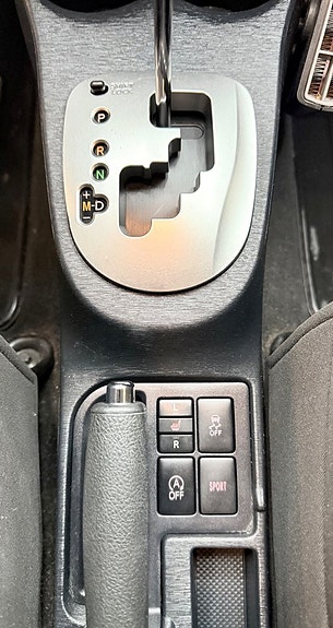 Toyota Yaris 8 of 11