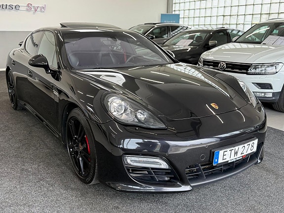 Porsche Panamera GTS 2 of 5