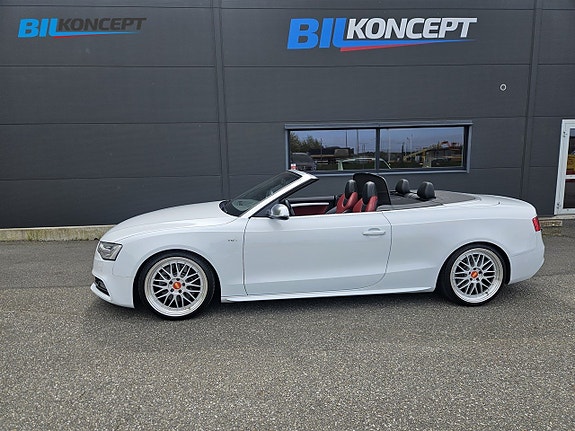 Audi S5 2 of 17