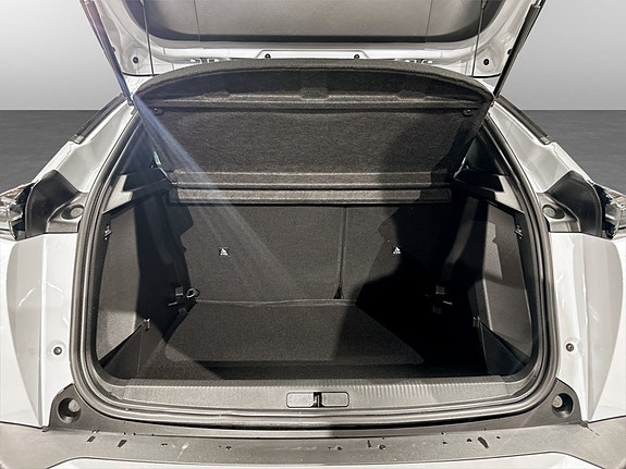 Peugeot 2008 7 of 13