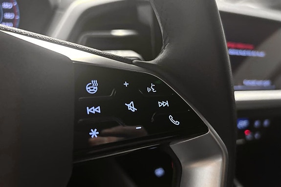 Audi Q4 e-tron 14 of 18