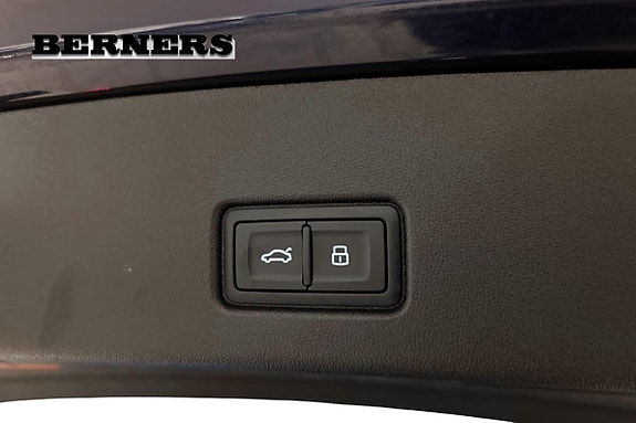 Audi Q4 e-tron 7 of 18