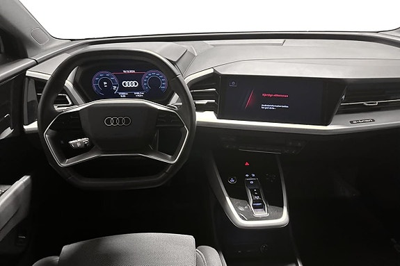 Audi Q4 e-tron 6 of 18